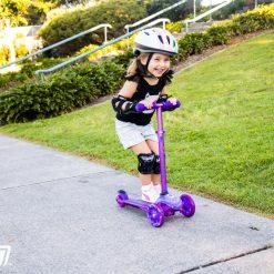 Crazy Skates Crazy Joey Glo Scooter 17 Crazy Skates Crazy Joey Glo Scooter